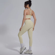 Load image into Gallery viewer, New Yoga Set for Woman Summer Gym Sports Running Bra Top Breathable Peach Buttocks Women Leggings Solid Color Yoga Set
