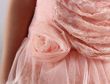 Load image into Gallery viewer, Trailing Princess Party Girls Dress
