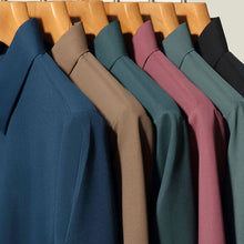 Load image into Gallery viewer, Men's Short Sleeve Solid Color Polo Shirt Breathable Comfortable Elastic Top New Arrivals Casual Business Style

