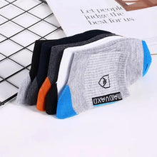 Load image into Gallery viewer, Breathable Cotton Mid Calf Socks
