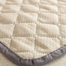 Load image into Gallery viewer, Dog Cat Pets Car Seat Cushion Outdoor Travel Hanging Bag Quilted Seat Pet Bed Car Nest Mat Comfortable Universal Car Accessories
