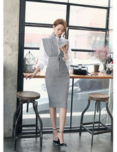 Load image into Gallery viewer, Elegant Sleeveless V-Neck Midi Dress
