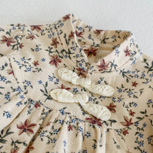 Load image into Gallery viewer, Floral Long Sleeve Baby Bodysuit
