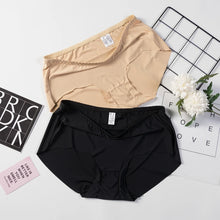 Load image into Gallery viewer, Women Ice Silk Seamless Low-Rise Briefs
