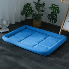 Load image into Gallery viewer, Pet Mat All-Season Dog Bed, Cool and Comfortable, Summer-Specific Dog House for Small To Medium-Sized Dogs Pet Sleeping Supplies
