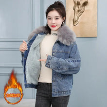 Load image into Gallery viewer, Coats Jean Jackets Women 2025 Winter Denim Jacket Designer Very Warm Latest Fashion High Quality Woman Coat Overcoat Cowgirl
