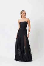 Load image into Gallery viewer, Elegant Backless Sleeveless Evening Gown
