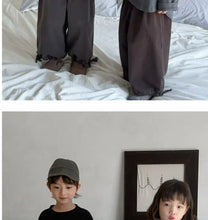 Load image into Gallery viewer, Kids Solid Long Sleeve Tee
