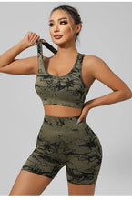 Load image into Gallery viewer, Women Seamless Tie Dye Yoga Set Quick Dry Sports Bra Shorts Lightweight Breathable Workout Outfit
