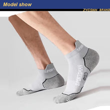 Load image into Gallery viewer, Premium Men's Breathable Ankle Socks
