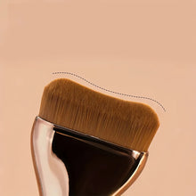 Load image into Gallery viewer, Professiona Makeup Brush, Curved Soft Bristle Foundation Brush for Even Application, Travel-Friendly
