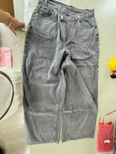 Load image into Gallery viewer, Slanted Placket Retro Wide Jeans
