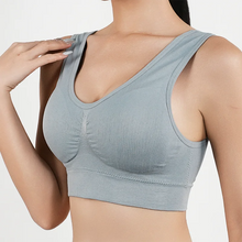 Load image into Gallery viewer, Women Breathable Sports Bra Absorb Sweat Shockproof Padded Gym Running Fitness Double Layer Seamless Yoga Sports Bras Underwear
