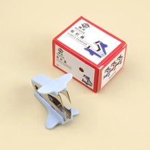 Load image into Gallery viewer, Nail Remover Tool 1 Piece Labor Saving Ergonomic Handle Easy Removal for Home and Salon Use
