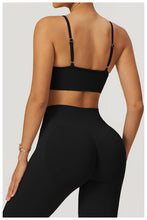 Load image into Gallery viewer, HBC Seamless Sports Bras for Women Fitness Yoga Bras With Removable Pads Adjustable Straps Gym Vest Top Bra Running Crop Top
