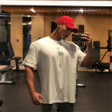 Load image into Gallery viewer, High Qualit gyms T shirt Men Bodybuilding print loose T-shirt Workout Fitness Tees Men Clothing cotton Short Sleeve Sports Shirt
