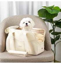 Load image into Gallery viewer, Pets Go Out and Pack Puppies. Portable One-Shoulder Bags Are Suitable for Cats and Small Dogs to Carry Outdoors Than Bears.
