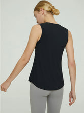 Load image into Gallery viewer, 2026 New Style Yoga Set - Backless Women's High-Class Loose Outerwear with Hooded Blouse - Professional Pilates Training Clothin
