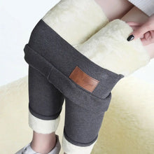 Load image into Gallery viewer, Push Up Warm Fleece Lined Thermal Slim Thicken High Waist Women Leggings Lambwool Pants Hip Lifting Pants Fitness Leggings
