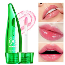 Load image into Gallery viewer, Moisturizing Aloe Vera Warming Lip Balm Is A Gentle, Non - Irritating, Long - Lasting And Easy - To - Apply Lip Care Product

