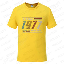 Load image into Gallery viewer, Vintage 1977 Classic Print Tee
