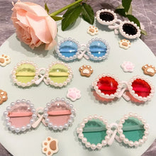 Load image into Gallery viewer, Pet Accessories Flower Sunglasses Circular Role Playing Glasses Photo Props Glasses For Cats And Small And Paracord Dog Leash
