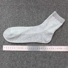 Load image into Gallery viewer, Men’s Breathable Cotton Crew Socks
