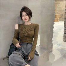 Load image into Gallery viewer, Slim Hollow Detail Tee Women
