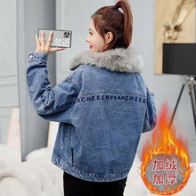 Load image into Gallery viewer, Coats Jean Jackets Women 2025 Winter Denim Jacket Designer Very Warm Latest Fashion High Quality Woman Coat Overcoat Cowgirl
