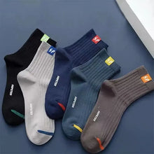 Load image into Gallery viewer, Winter Mid Calf Sport Socks
