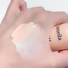 Load image into Gallery viewer, 4Colors Matte Finish Liquid Foundation Effective Concealer Moisturizing Long-lasting Makeup Cosmetics for All Skin Tones
