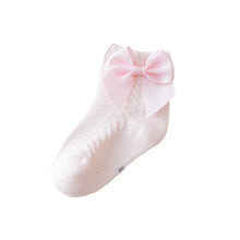 Load image into Gallery viewer, Animal Print Baby Crew Socks
