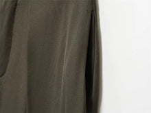 Load image into Gallery viewer, Military Green Pleated Wide Pants
