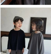 Load image into Gallery viewer, Kids Solid Long Sleeve Tee
