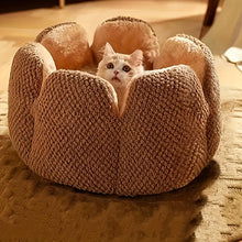 Load image into Gallery viewer, Petal Shaped Pet Bed, Plush Round Dog &amp; Cat Cushion Mat with Knitted Texture, Ultra Soft Warm Nest for Kittens Puppies in Winter
