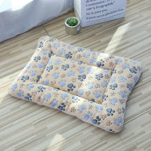 Load image into Gallery viewer, Soft Pet Bed Mats Short Plush Pet Sleeping Bed Mats for Cats Dogs Cute Pad Blanket Warm Kitten Cushion Cat Accessories
