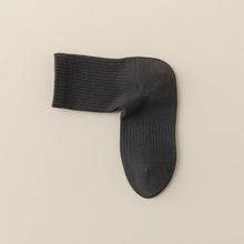 Load image into Gallery viewer, Men Socks Natural Ramie-cotton Soft Socks Breathable with Antibacterial Deodorizing
