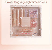 Load image into Gallery viewer, 8-Piece Beauty Set with Lipstick, Concealer, Eyeshadow, Eyebrow, and Blush Makeup
