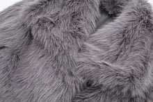 Load image into Gallery viewer, HH 2024 Women 's Vintage Soild Faux Fur Coat Turn-down Collar Long Sleeve Warm Plush Wool Coats Lady Winter Autumn Outwear
