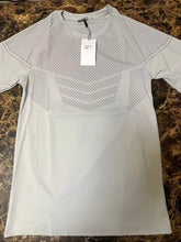 Load image into Gallery viewer, Men's Gym T-Shirt Workout &amp; Training Fitness Short Sleeve Slim Fit O-Neck Athletic Baselayer Tees Tops Sport Clothing
