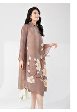 Load image into Gallery viewer, Elegant Pleated Loose Maxi Dress
