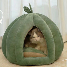 Load image into Gallery viewer, Cat Beds For Indoor Cats Pumpkin Cat House Enclosed Cat Bed Cat Cave Thickened Halloween Pet Bed Cat Hideaway For Kittens Small
