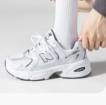Load image into Gallery viewer, Cushioned Breathable Running Socks
