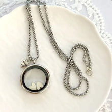 Load image into Gallery viewer, Pet Souvenirs Can Hold Cat or Dog Hair Necklaces, Pendants, Alloy Glass Photo Frames, Pendants, and Pet Accessories
