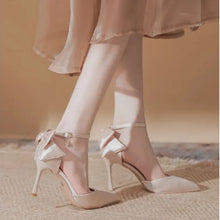 Load image into Gallery viewer, Pearl Strap Wedding High Heels
