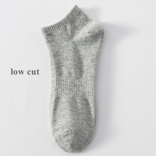 Load image into Gallery viewer, Plus Size Cotton Crew Socks
