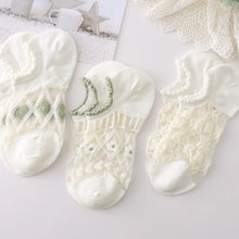 Load image into Gallery viewer, Breathable Mesh Low Cut Socks
