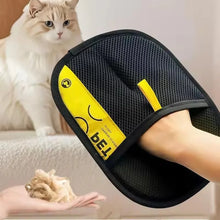 Load image into Gallery viewer, Pet Cats Hair Remover Gloves Electrostatic For Dogs Reusable Washable Grooming Glove With 2-In-1 Lint Roller Brush
