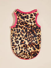 Load image into Gallery viewer, Pet clothes: dog and cat vest Light, breathable, comfortable, simple, generous, fresh and cute, suitable for all seasons
