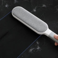 Load image into Gallery viewer, Double-Sided Pet Hair Remover, Manual Electrostatic Sticky Lint Brush, for Cat, Clothing, Sofa, Furniture,  Carpet Cleaning
